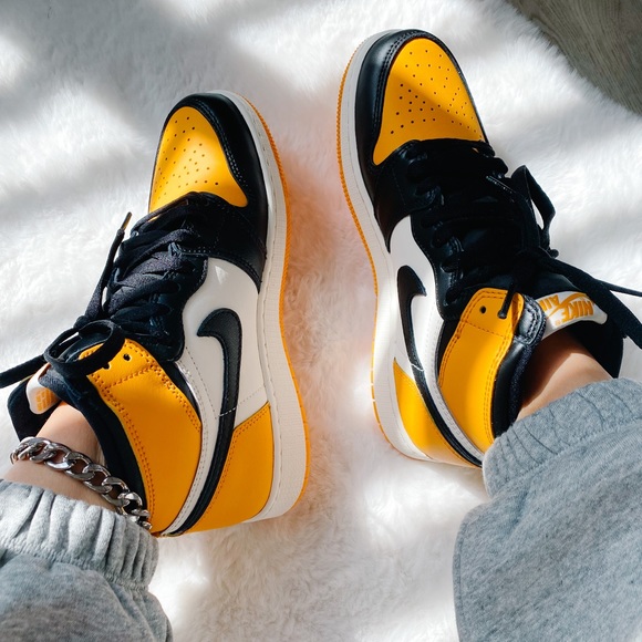 yellow and black jordan shoes